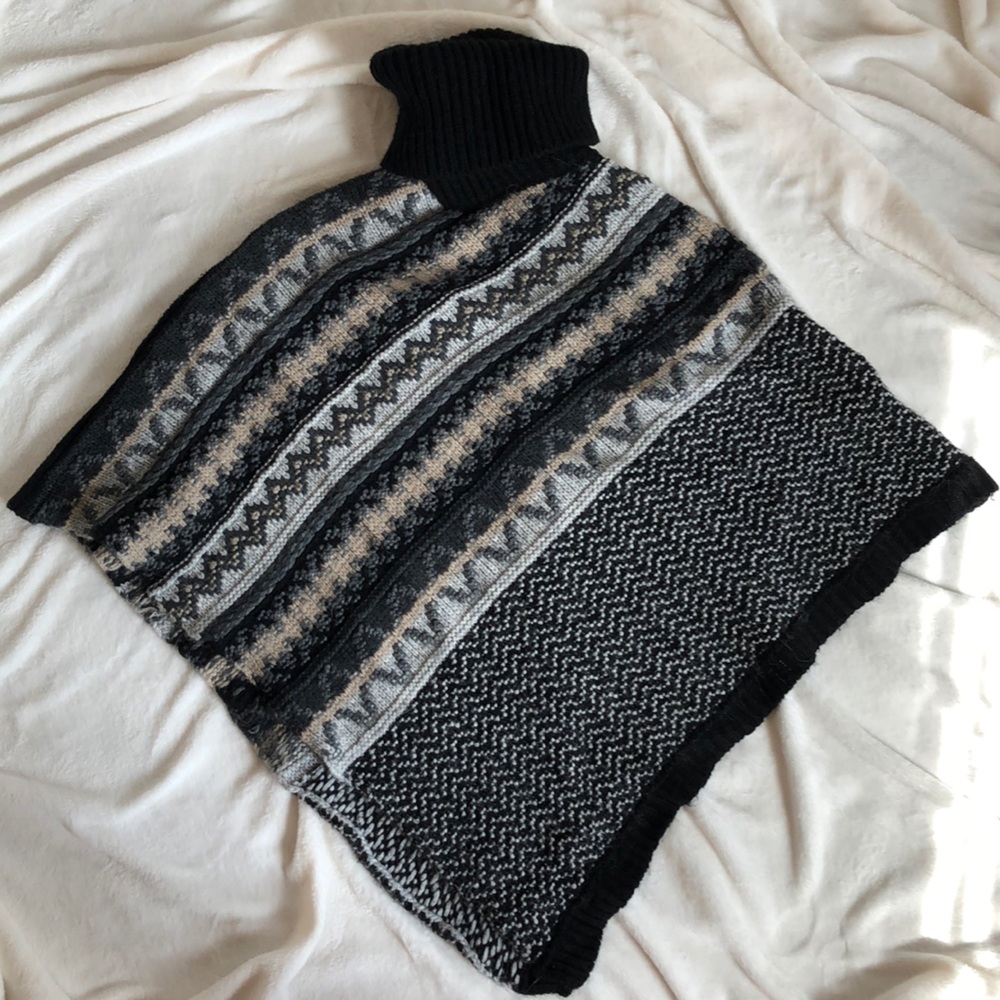 Beautiful and thick Italian Poncho